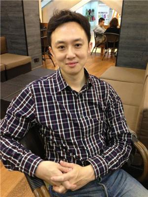 教育经历 1994/09~1998/06，逢甲大学，水利工程学系，本科/学士 2000/09~2001/10，荷兰IHE，水利系（河川工程方向），研究生/硕士 2004/09~2008/07，清华大学，水利系（泥沙方向），研究生/博士  工作经历 2002/04~2003/03，台湾淡江大学，水资源管理与政策研究中心，研究助理 2008/08~2010/08，yl23455永利官网，地理科学与规划学院，博士后 2010/09~2013/05，yl23455永利官网，地理科学与规划学院，讲师 2013/06~2018/7，yl23455永利官网，地理科学与规划学院，副教授 2018/8~ 迄今，yl23455永利官网，yl23455永利官网，副教授  论文著作  Chen Zhihe*, Zeng Bingchuan. Characteristics of micro-interface adsorption kinetics between sediments and Cu ions.   International Journal of Sediment Research (2016) In Press.http://dx.doi.org/10.1016/j.ijsrc.